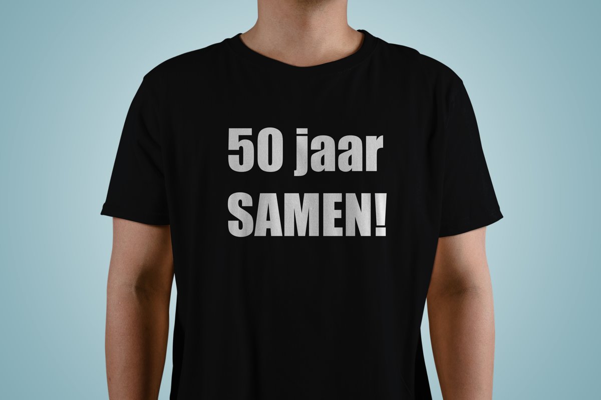 50 JAAR GETROUWD | JUBILEUM | TROUWDAG | VIERING | 50 Jaar Samen T Shirt | Kado Cadeau Tip | Voor Mannen en Vrouwen | Unisex | Maat XL